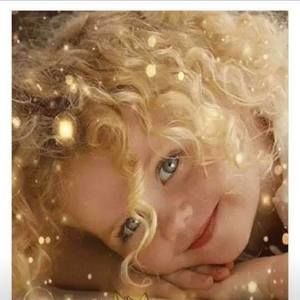 Meet your Posher, Neda